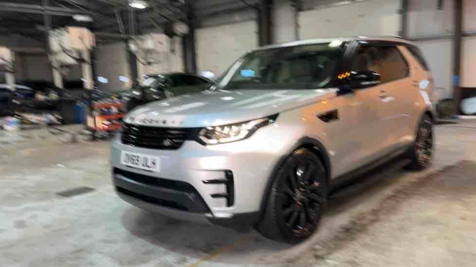 More views of Land Rover Discovery