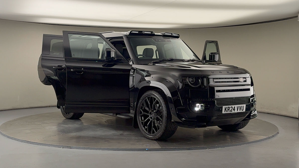 More views of Land Rover Defender 110