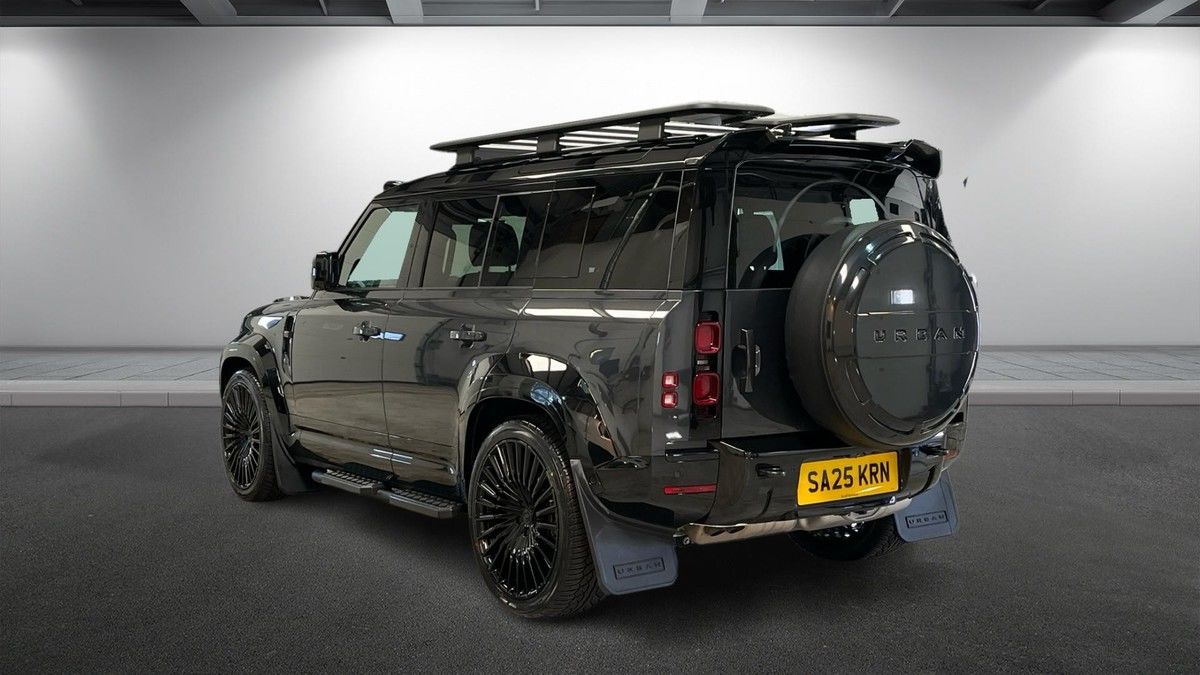 Land Rover Defender 110 Urban Image 3