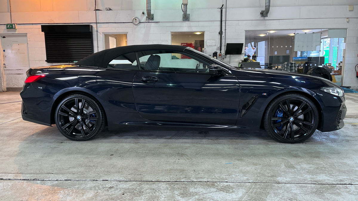 BMW 8 Series Image 24