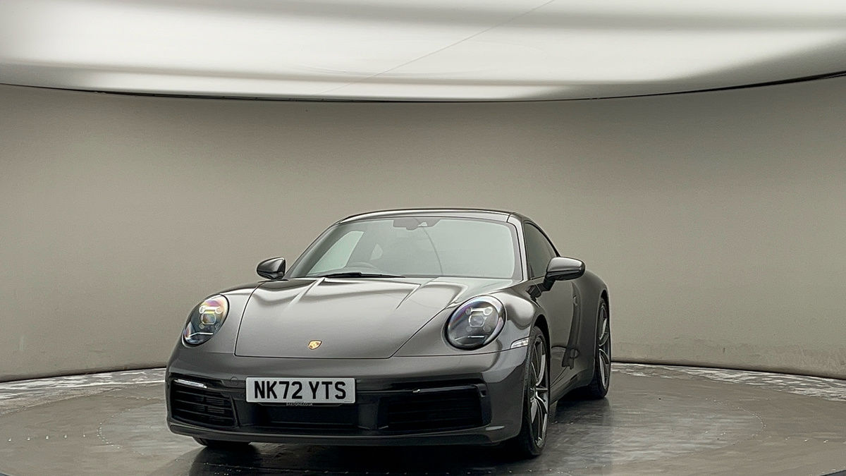 More views of Porsche 911
