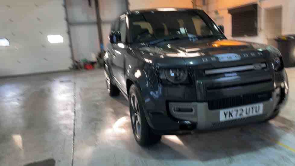More views of Land Rover Defender 110