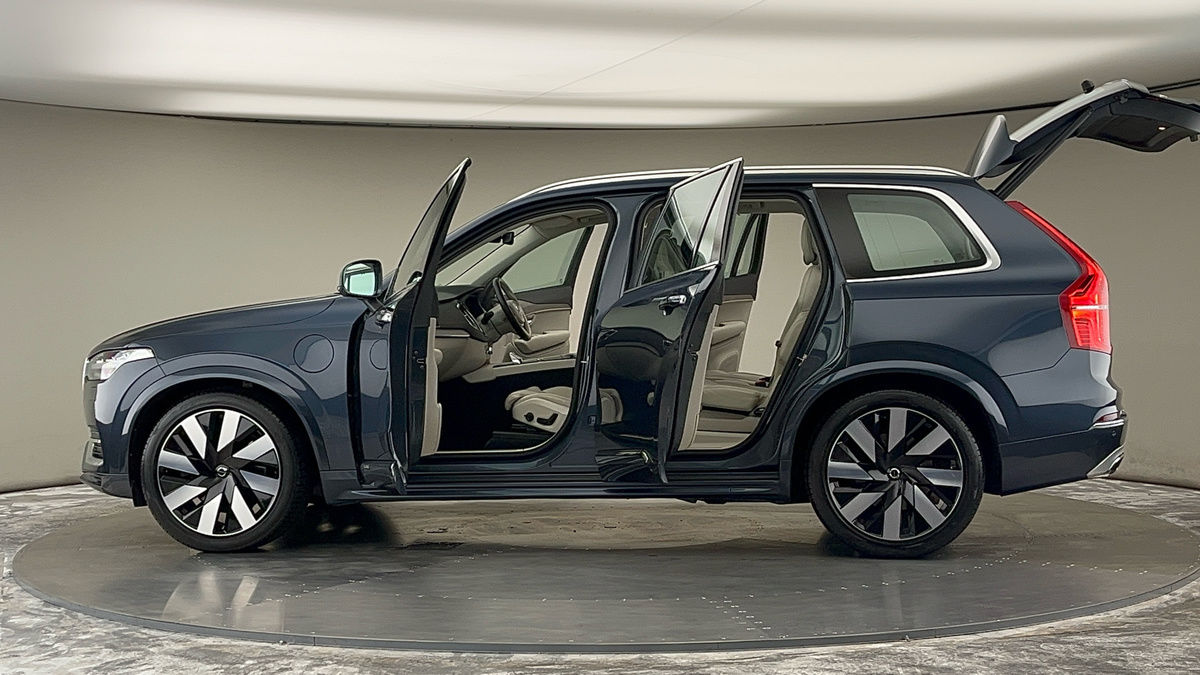 More views of Volvo XC90