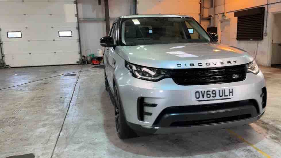 More views of Land Rover Discovery