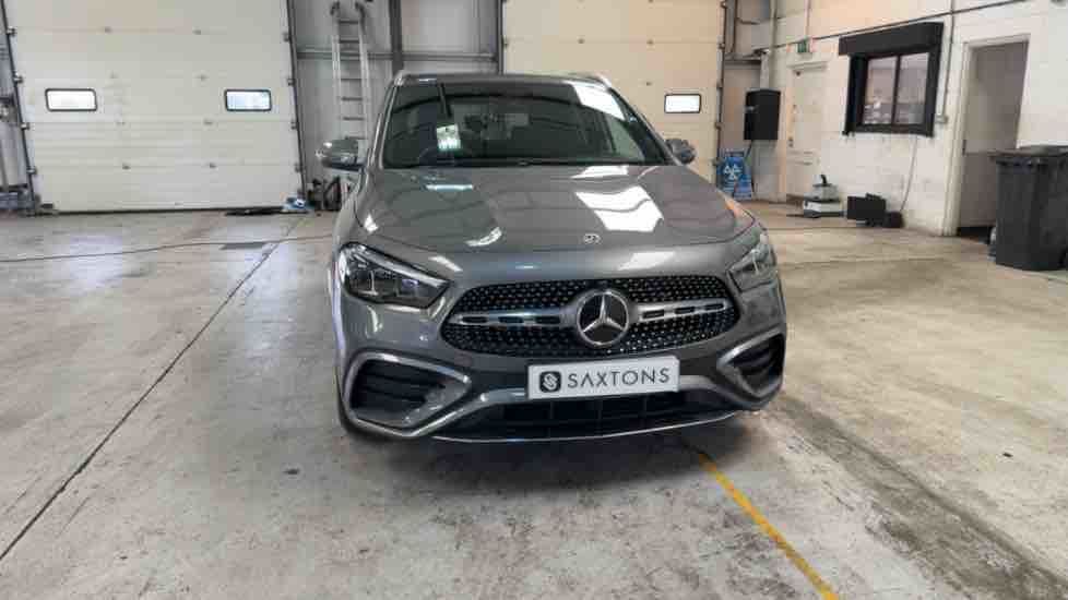 More views of Mercedes-Benz GLA