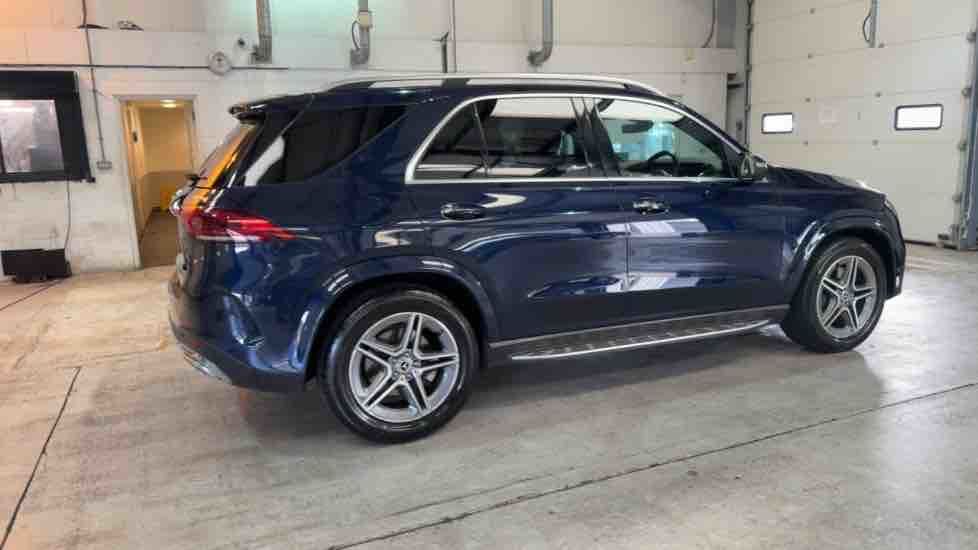 More views of Mercedes-Benz GLE