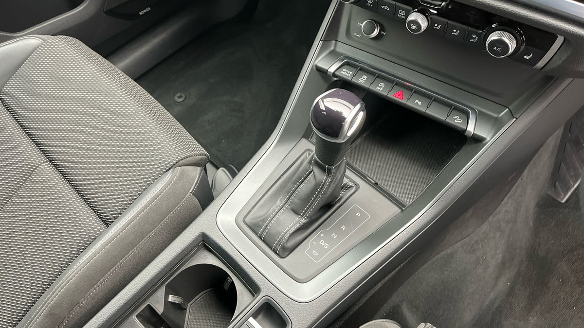 Audi Q3 Image 6