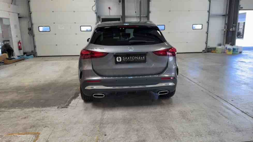 More views of Mercedes-Benz GLA