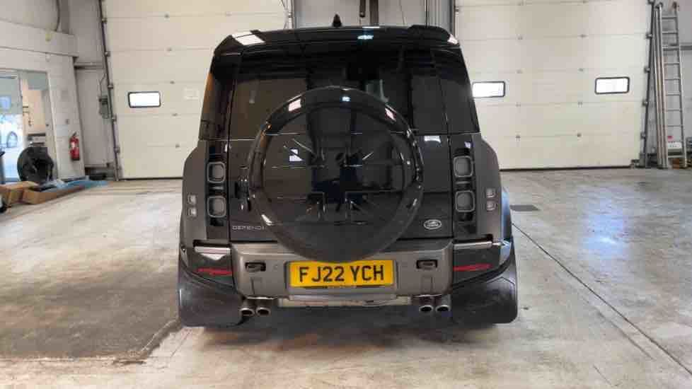 More views of Land Rover Defender 110
