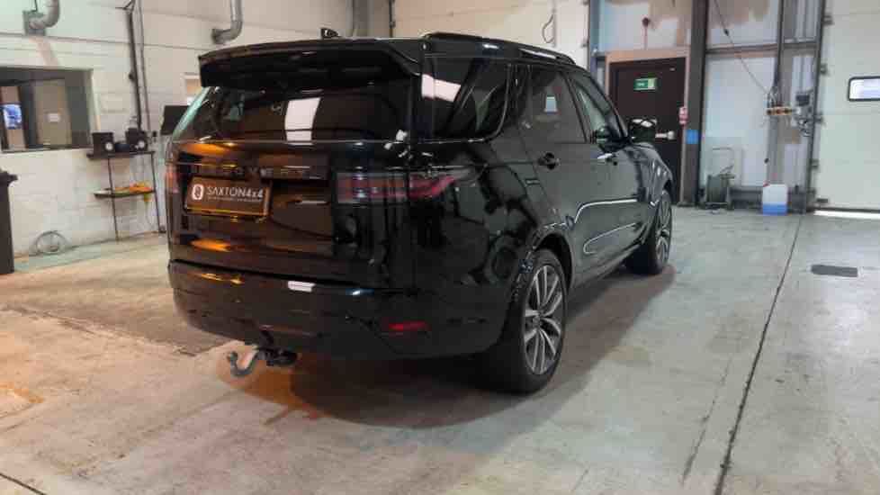 More views of Land Rover Discovery