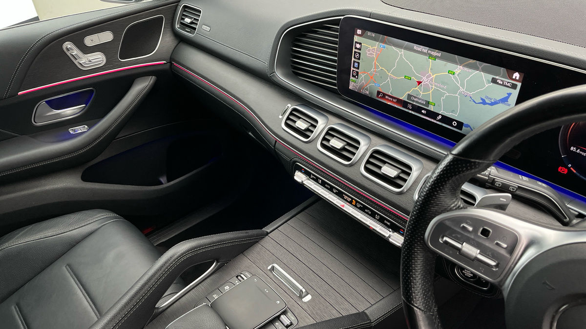 Mercedes-Benz GLE Image 18
