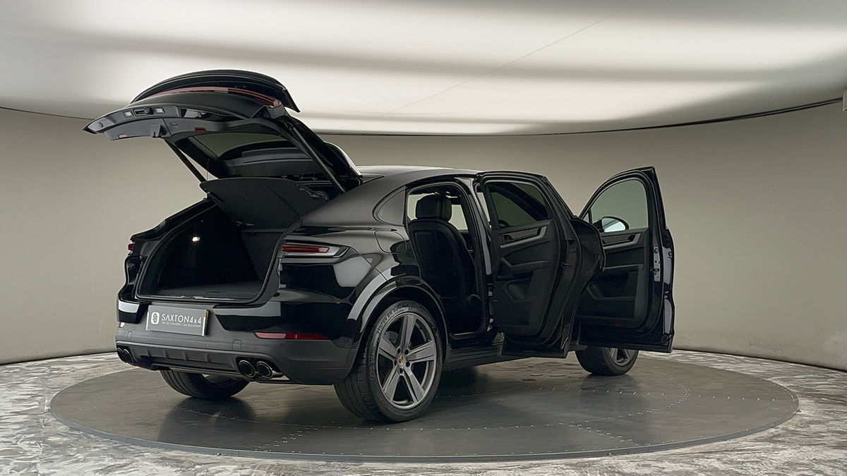 More views of Porsche Cayenne
