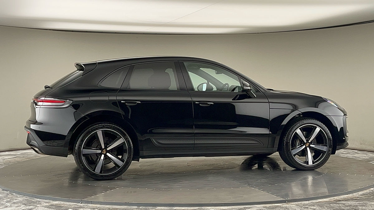 More views of Porsche Macan