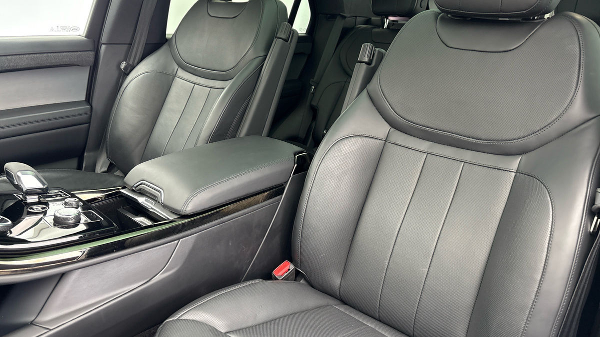 Land Rover Range Rover Sport Image 7