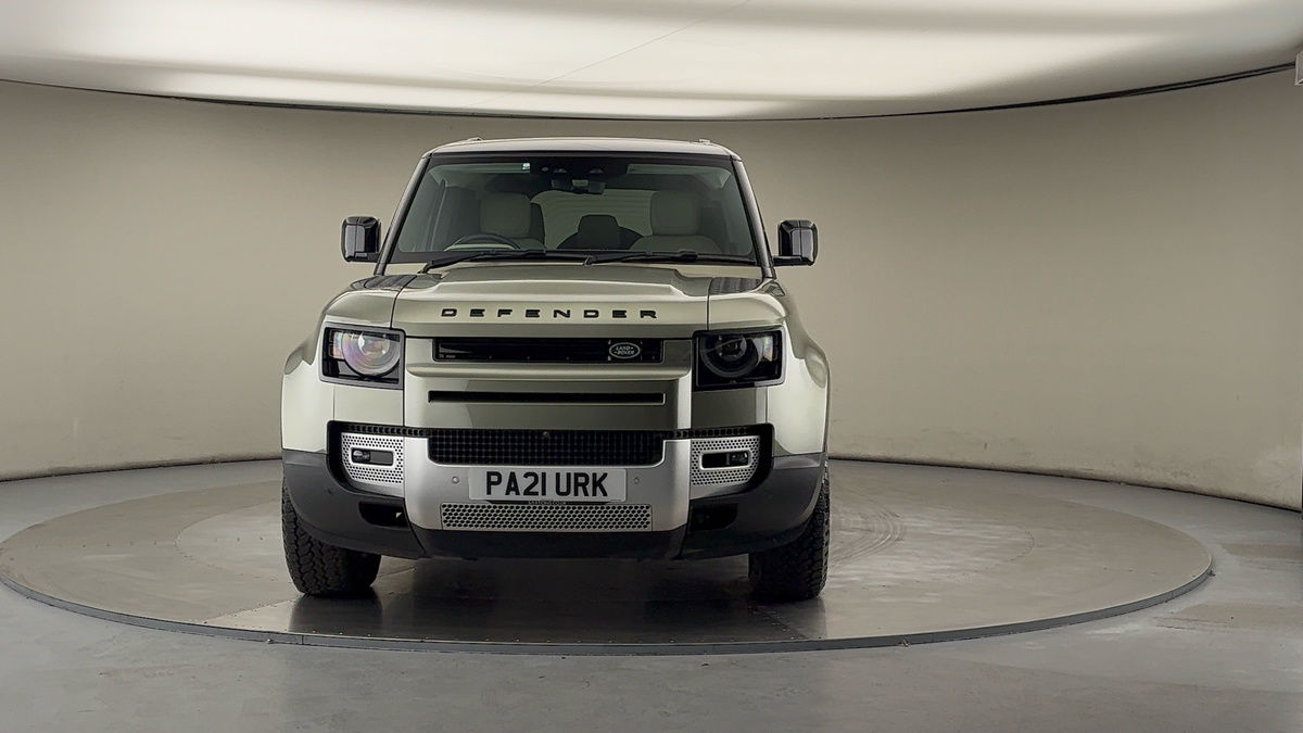 Land Rover Defender 110 Image 3