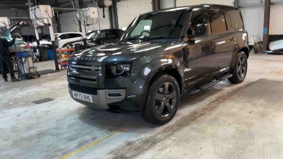 More views of Land Rover Defender 110