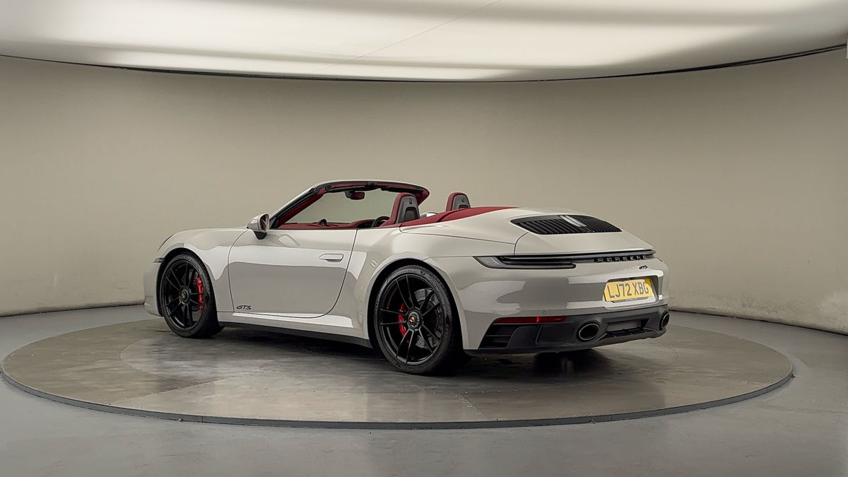 More views of Porsche 911