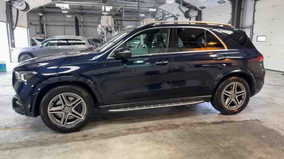 More views of Mercedes-Benz GLE