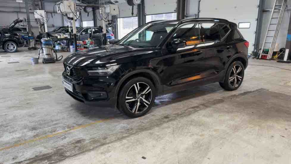 More views of Volvo XC40