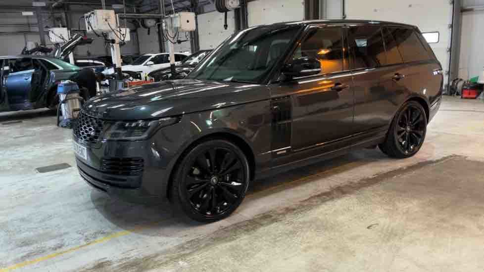 More views of Land Rover Range Rover