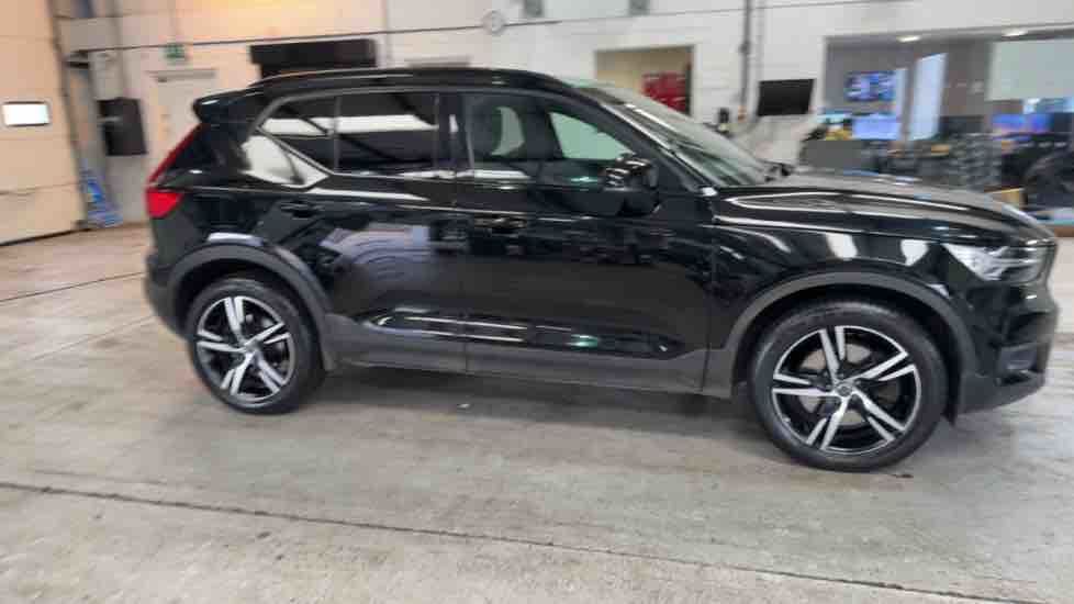 More views of Volvo XC40