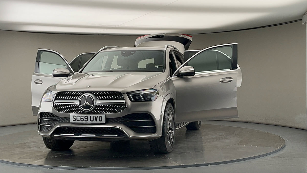 More views of Mercedes-Benz GLE