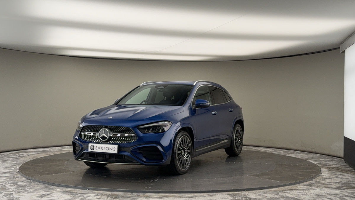 More views of Mercedes-Benz GLA