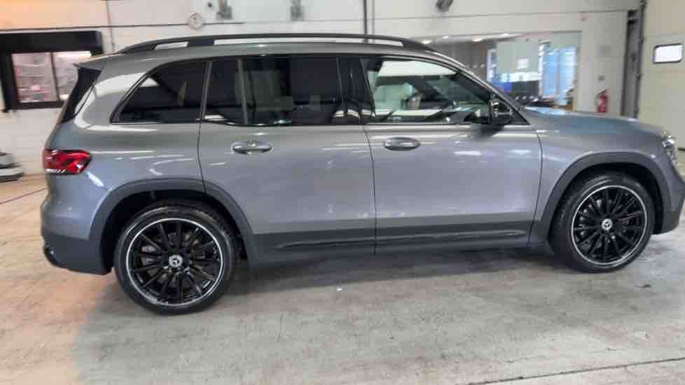 More views of Mercedes-Benz GLB