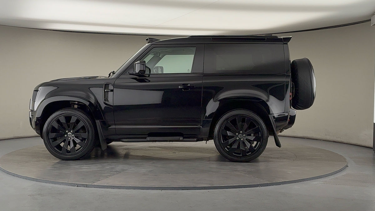 More views of Land Rover Defender 90
