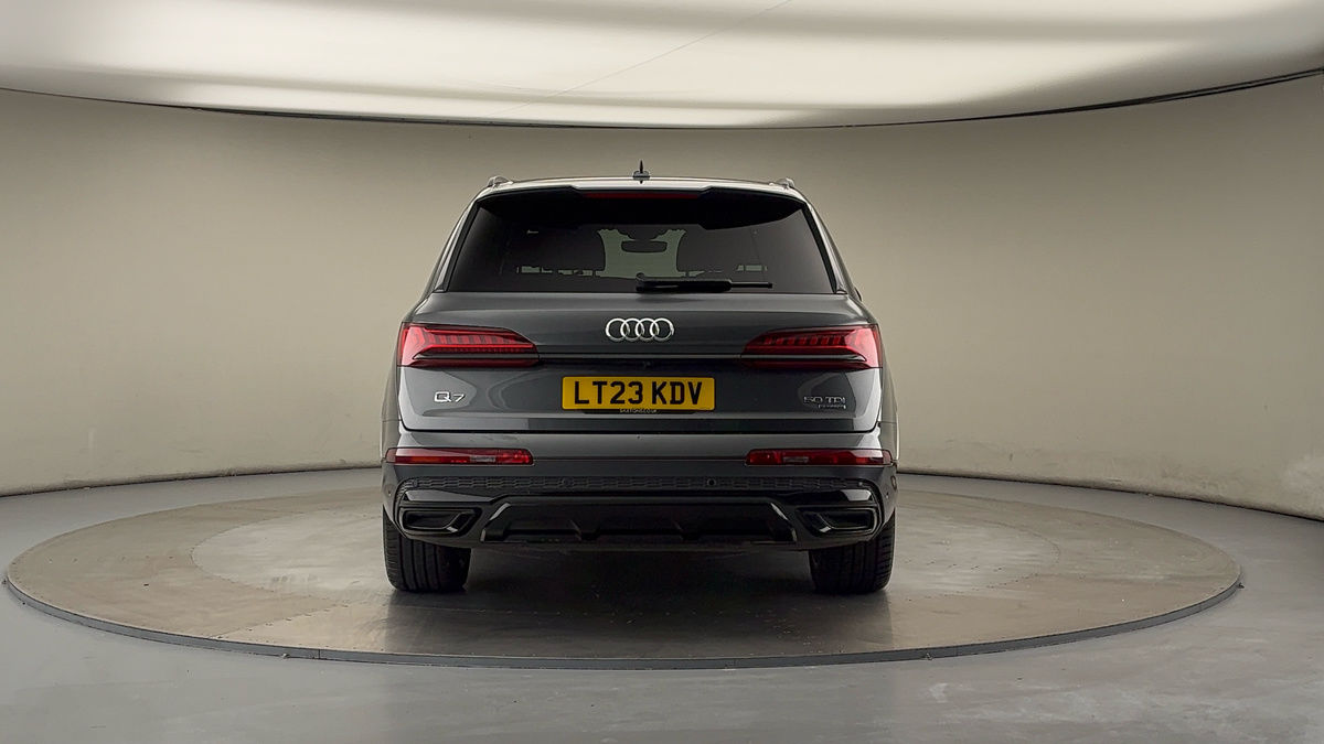 Audi Q7 Image 4