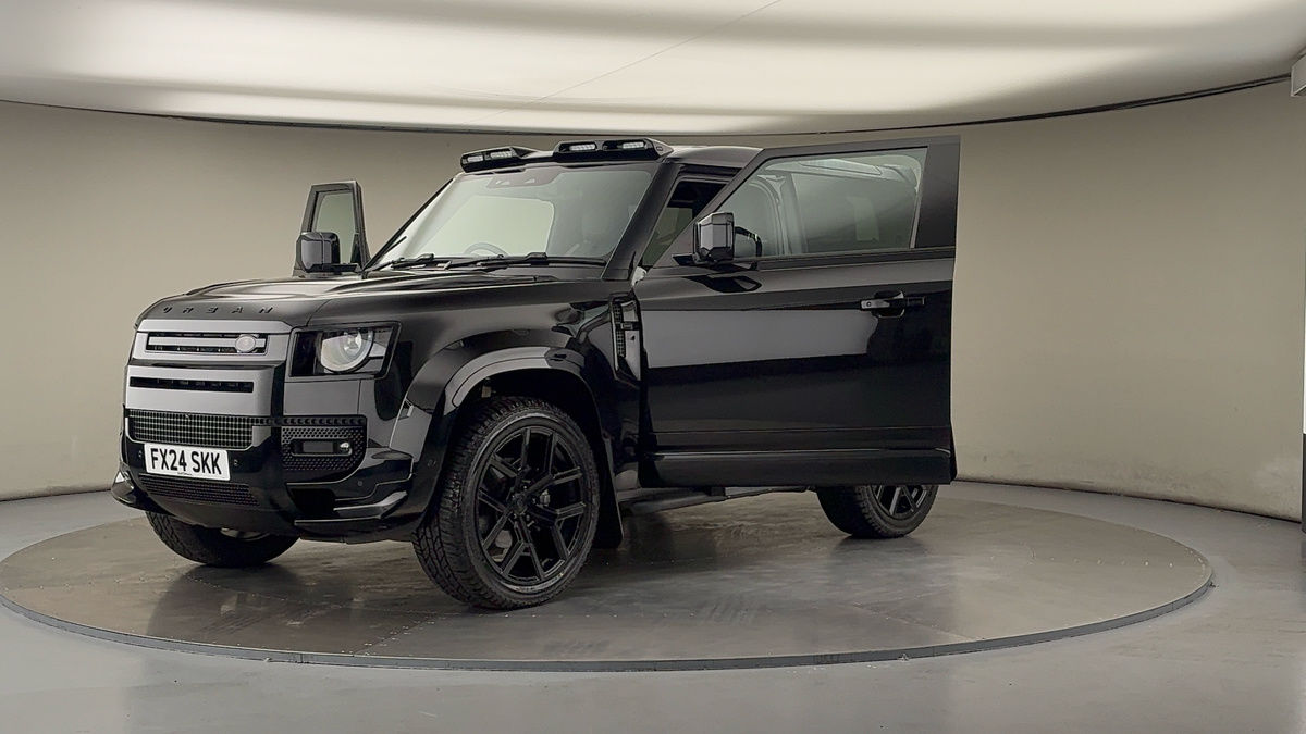 More views of Land Rover Defender 90