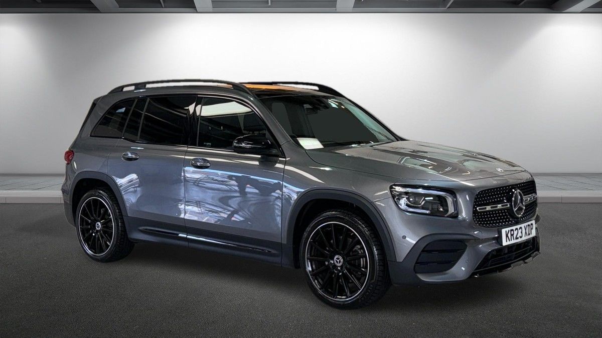 Mercedes-Benz GLB Sticky Header Image