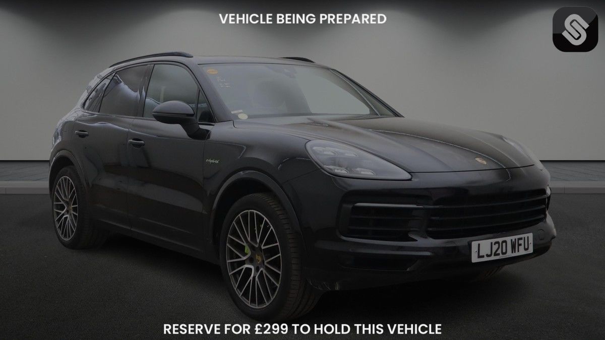 Porsche Cayenne Sticky Header Image