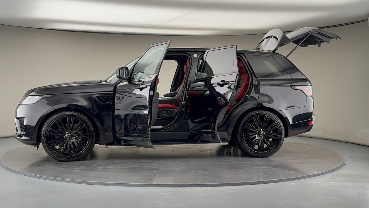 More views of Land Rover Range Rover Sport