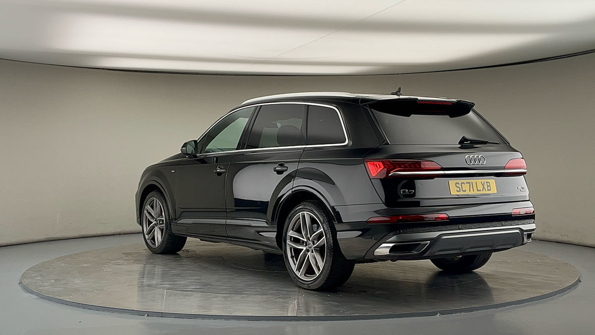 Audi Q7 Image 2