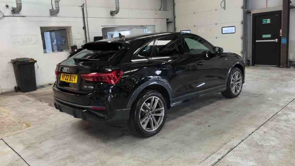 More views of Audi Q3