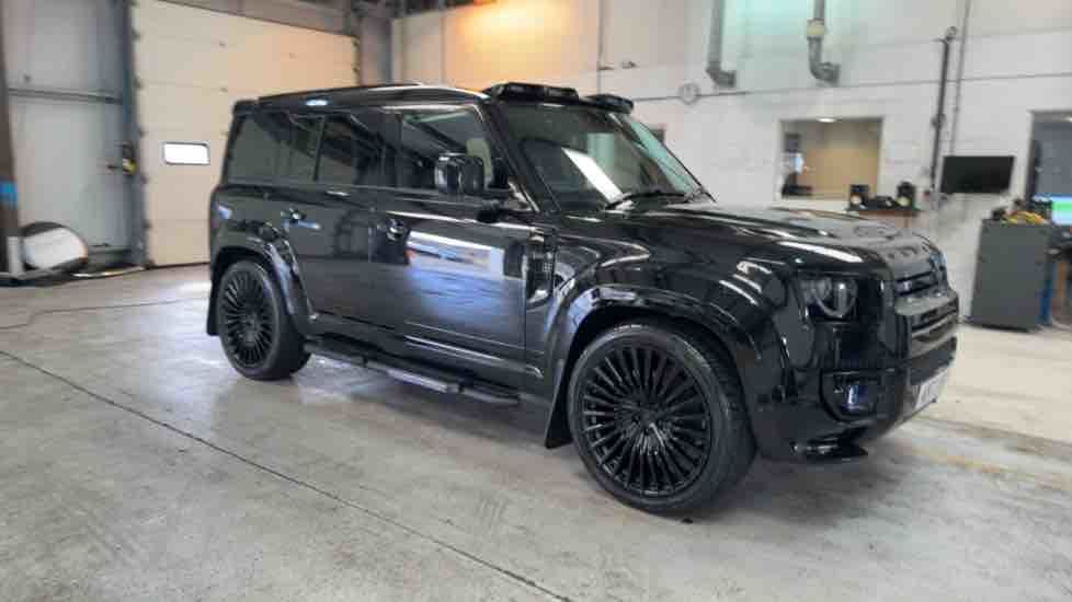 More views of Land Rover Defender 110