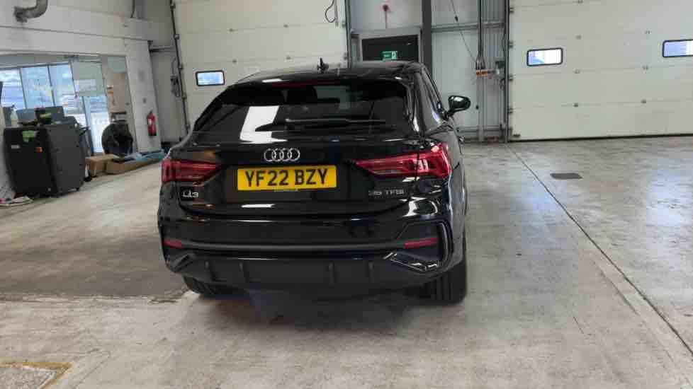 More views of Audi Q3