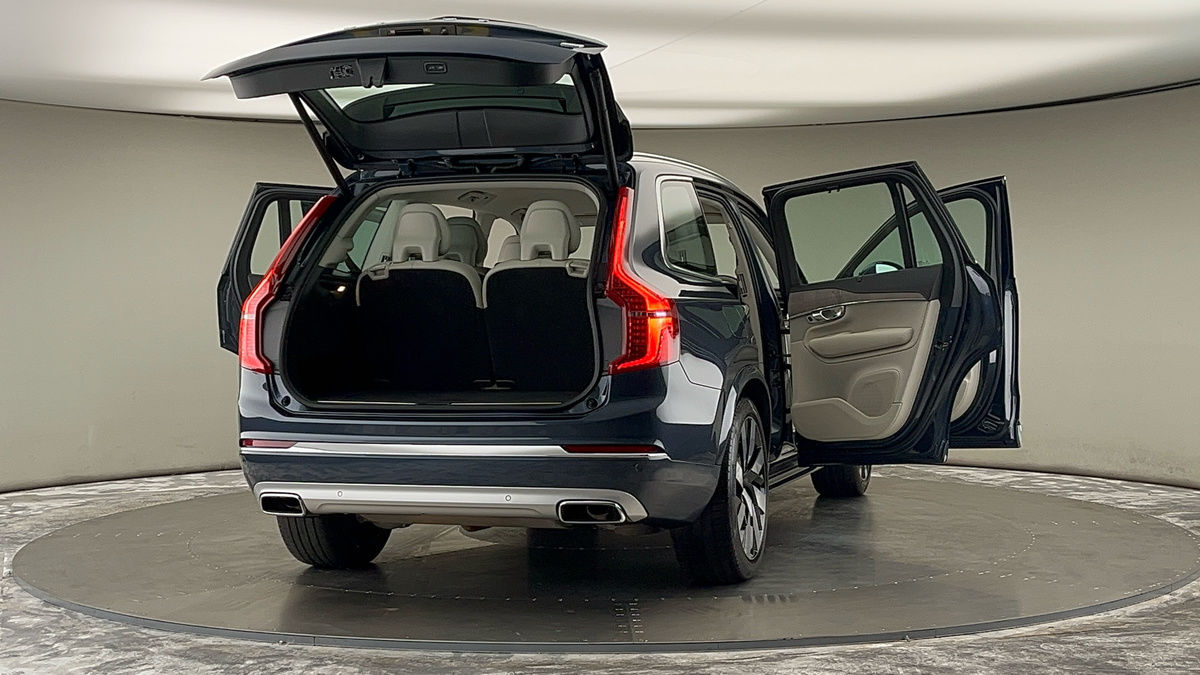 More views of Volvo XC90