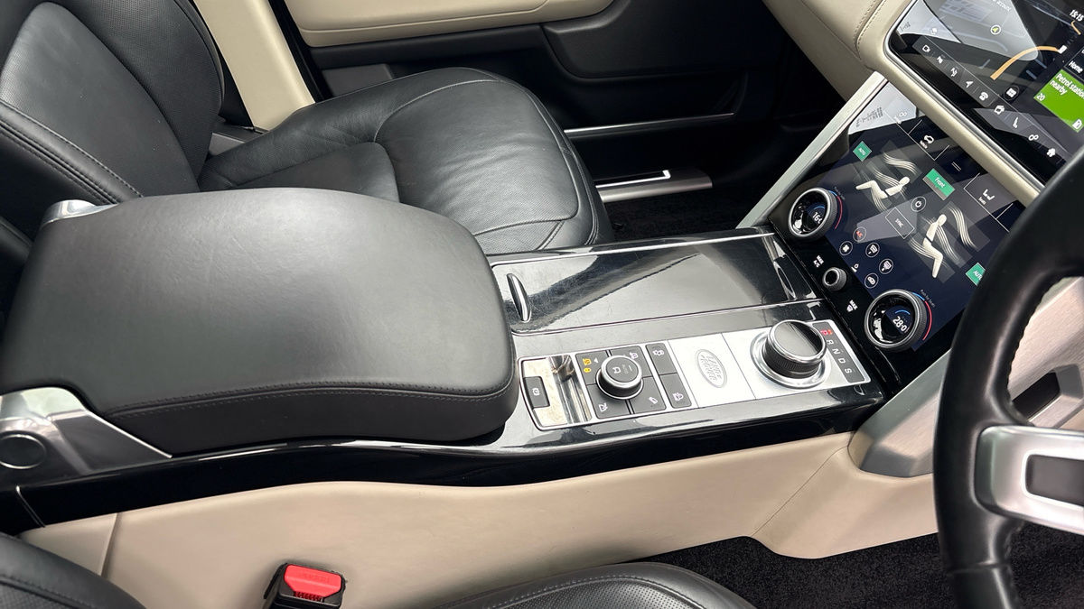 Land Rover Range Rover Image 18