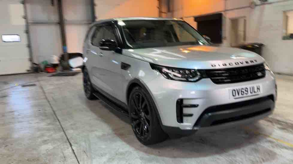 More views of Land Rover Discovery
