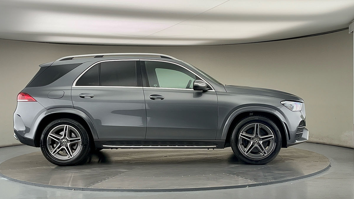 More views of Mercedes-Benz GLE