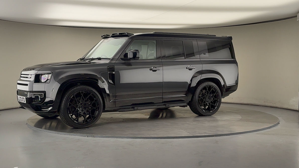 More views of Land Rover Defender 130