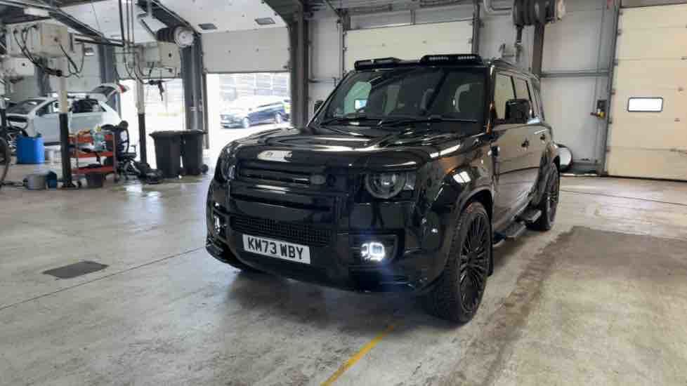 More views of Land Rover Defender 110