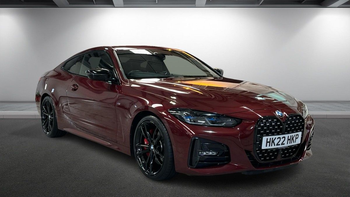 BMW 4 Series Sticky Header Image