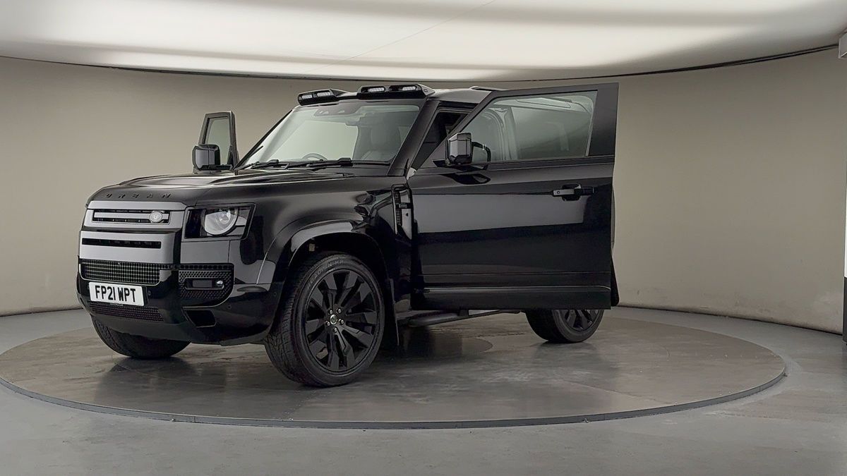 More views of Land Rover Defender 90