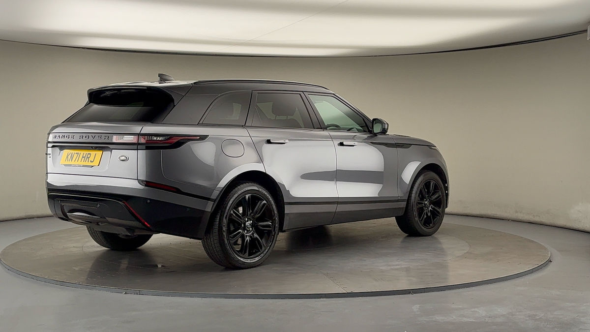 Land Rover Range Rover Velar Image 21