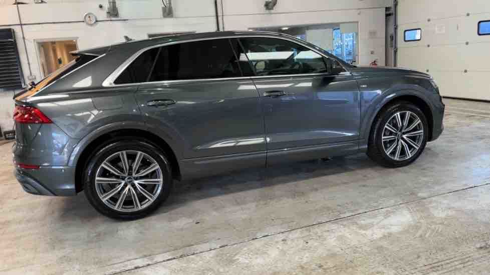 More views of Audi Q8