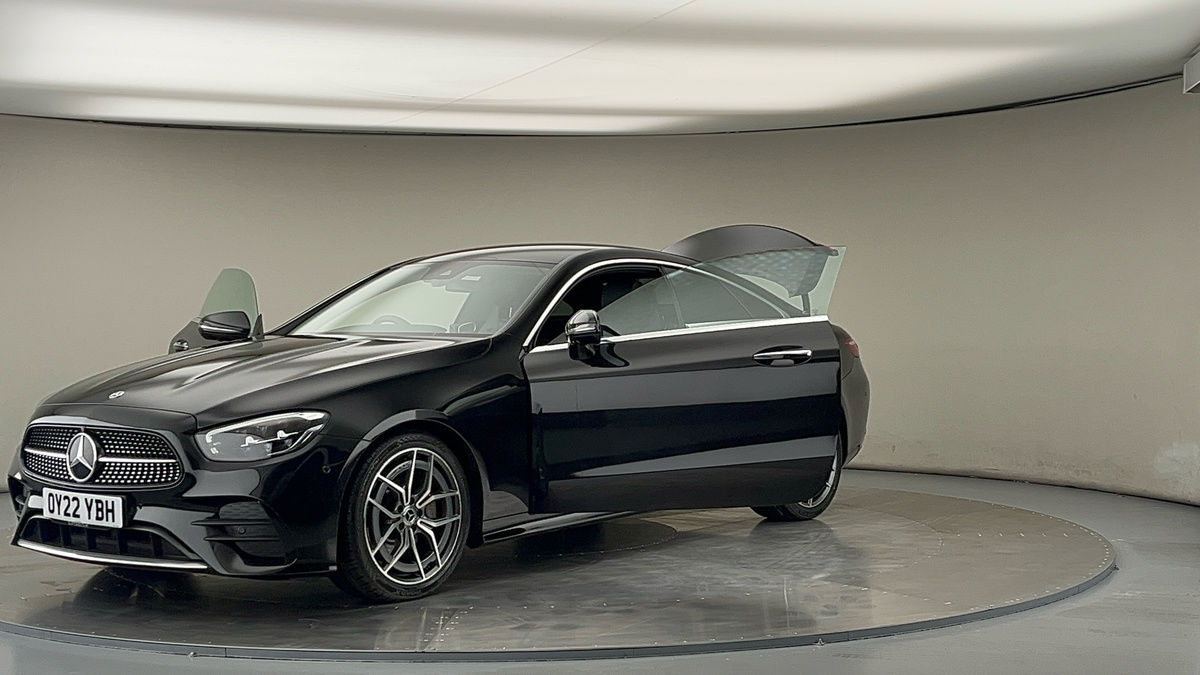 Mercedes-Benz E Class Image 22