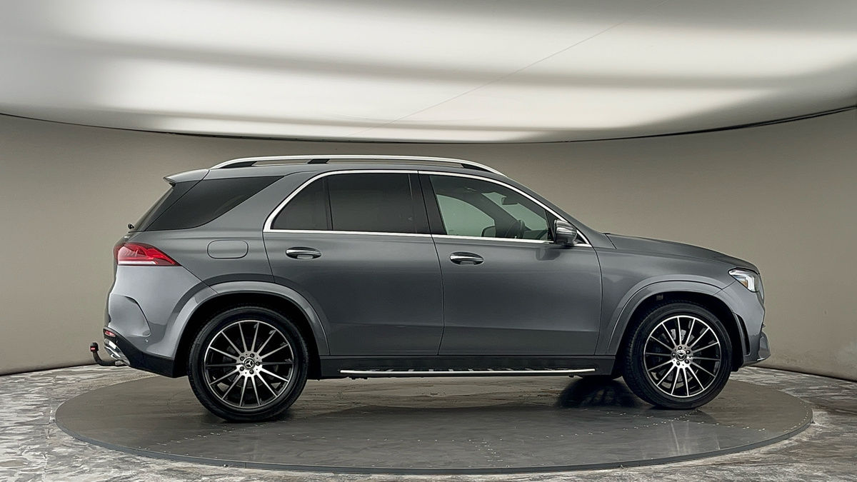 More views of Mercedes-Benz GLE